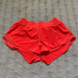 Lululemon Hotty Hot shorts 2.5” inseam